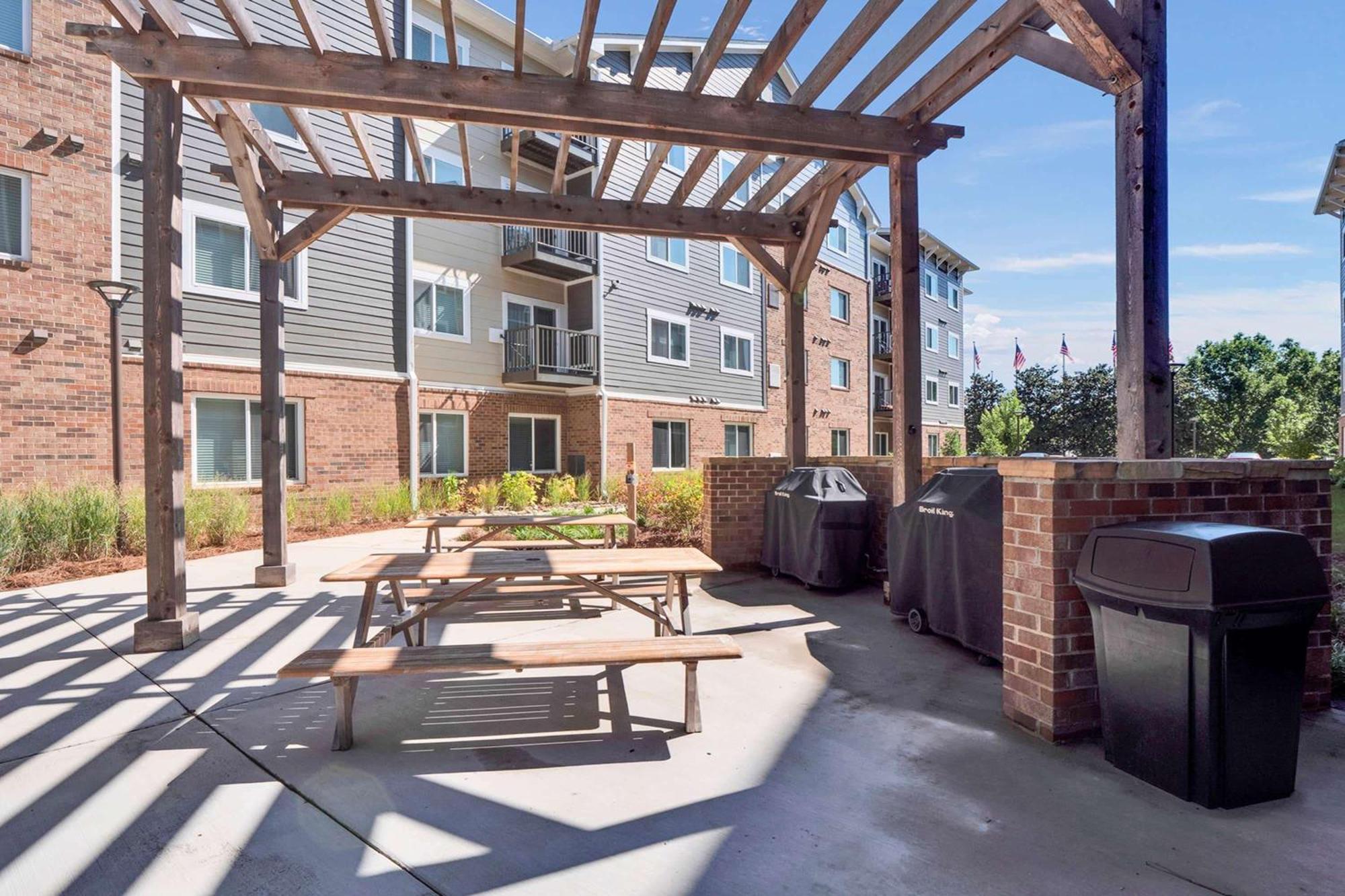 Waterwalk Extended Stay By Wyndham Charlotte - Arrowood Exteriör bild