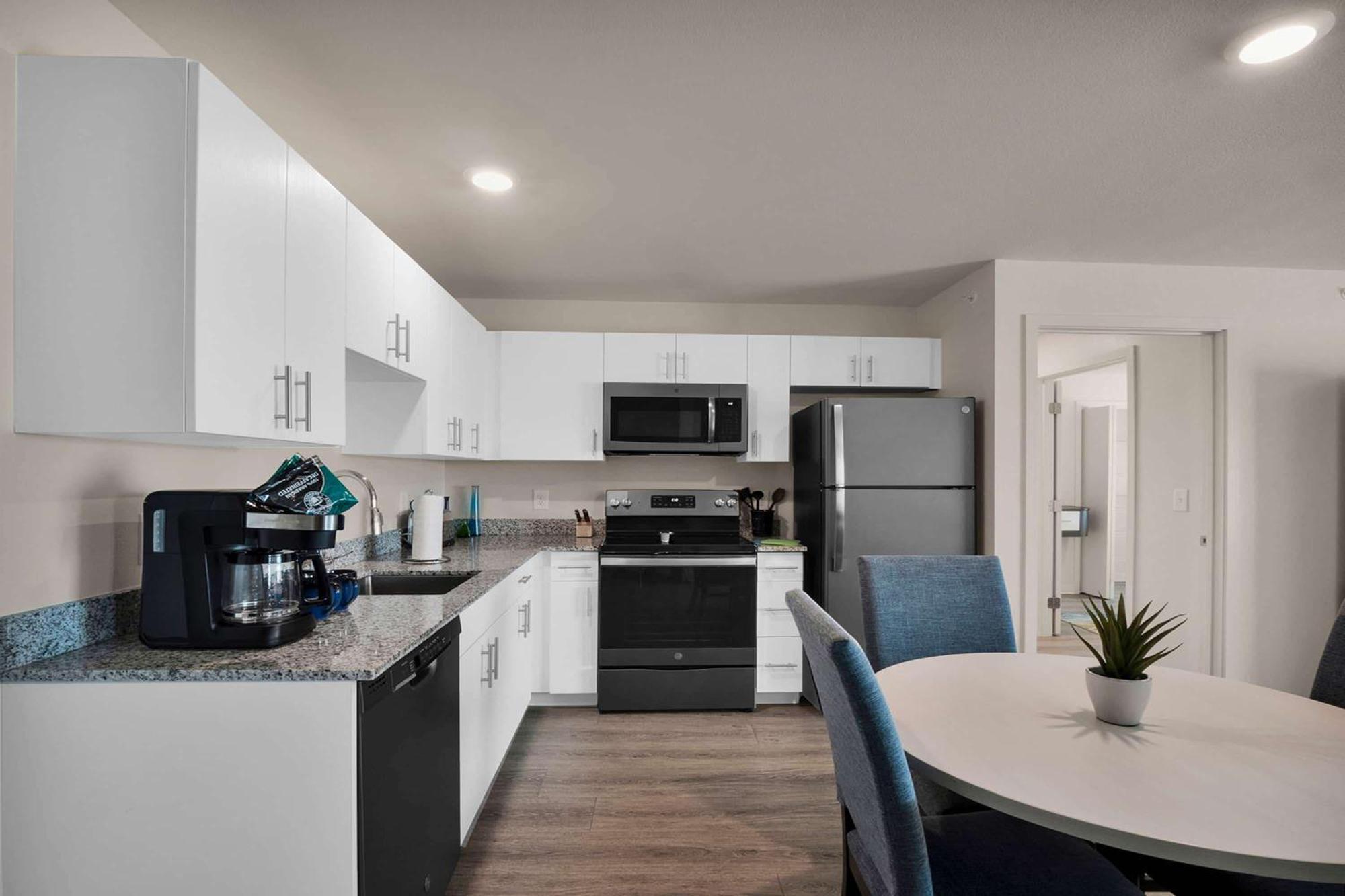 Waterwalk Extended Stay By Wyndham Charlotte - Arrowood Exteriör bild
