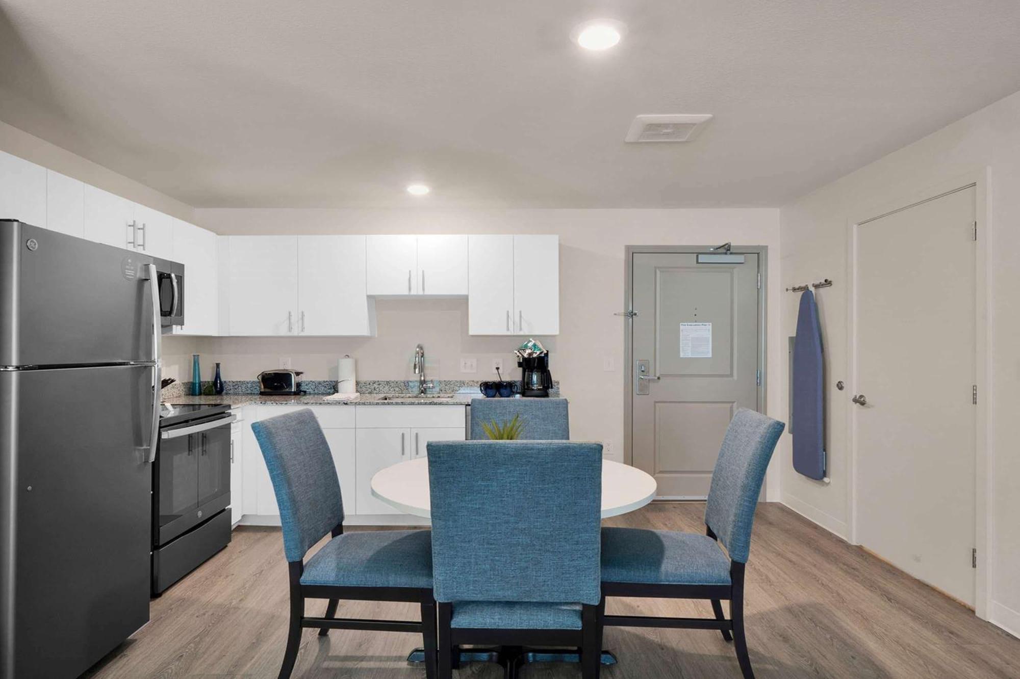 Waterwalk Extended Stay By Wyndham Charlotte - Arrowood Exteriör bild